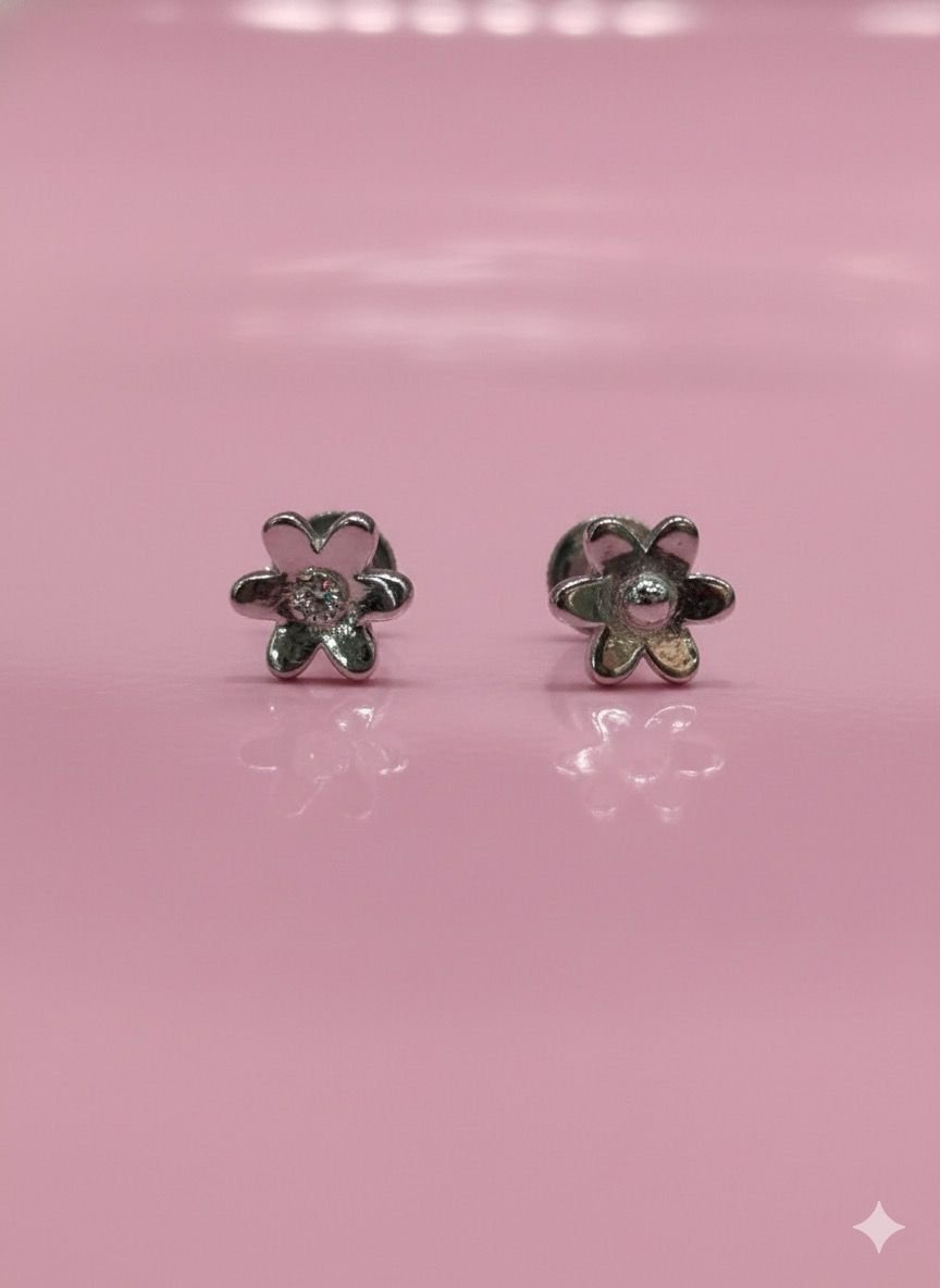 92.5 plain Clover Studs 
